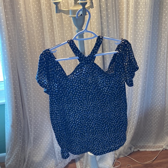 LOFT off the shoulder top. Women’s size small. Navy patterned - Picture 2 of 7